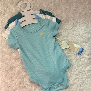 Proudly  onesie set of 3 nwt